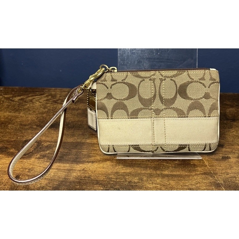 COACH Vintage Signature Stripe Wristlet No. D0749-40754 Wallet Clutch